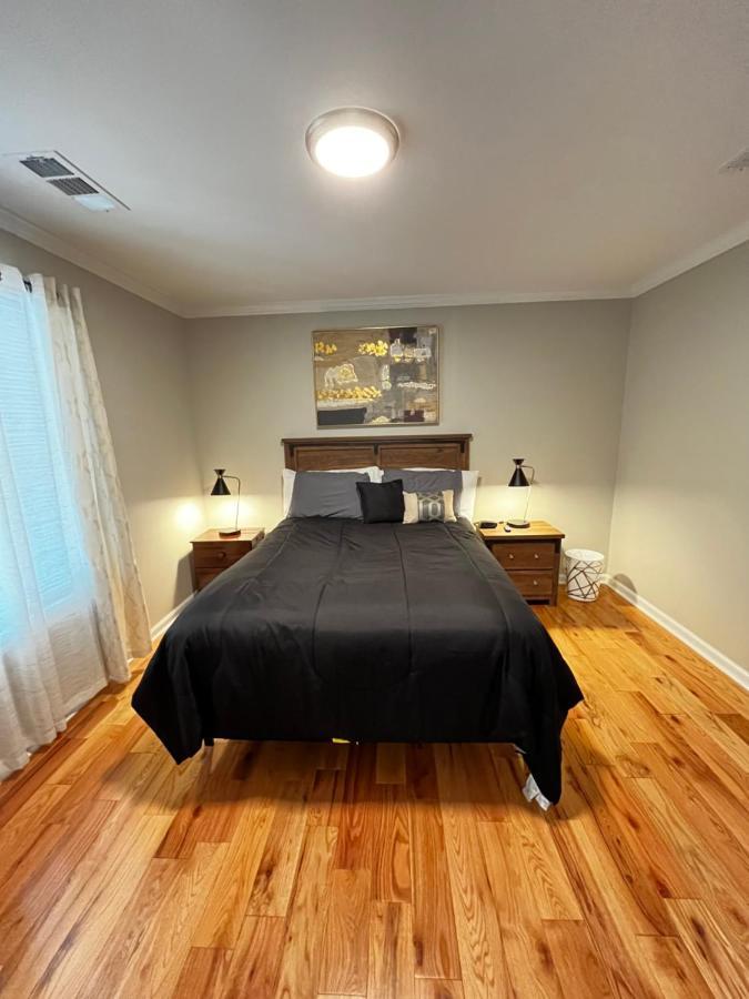 Atlanta Unit 2 Room 2 - Peaceful Weekend Getaway Private Bedroom & Bathroom Екстериор снимка