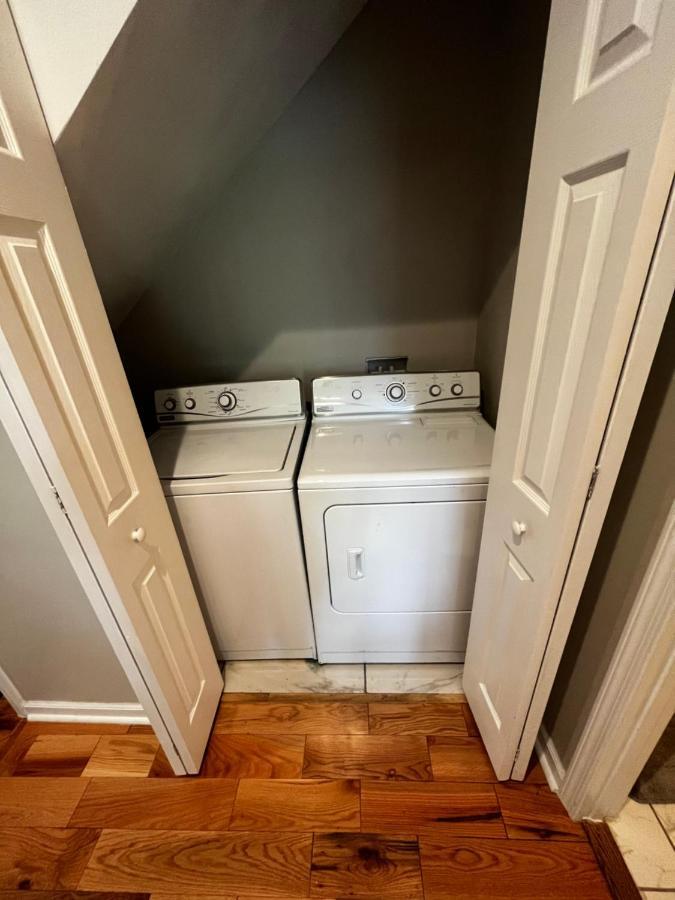 Atlanta Unit 2 Room 2 - Peaceful Weekend Getaway Private Bedroom & Bathroom Екстериор снимка